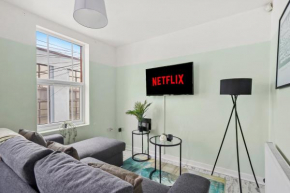 Modern 2 Bed Abode - Sleeps 6